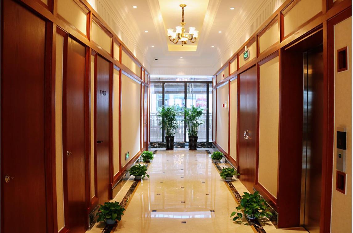 Linjiang International Cruise Hotel Baoyang Road Shanghai Eksteriør billede